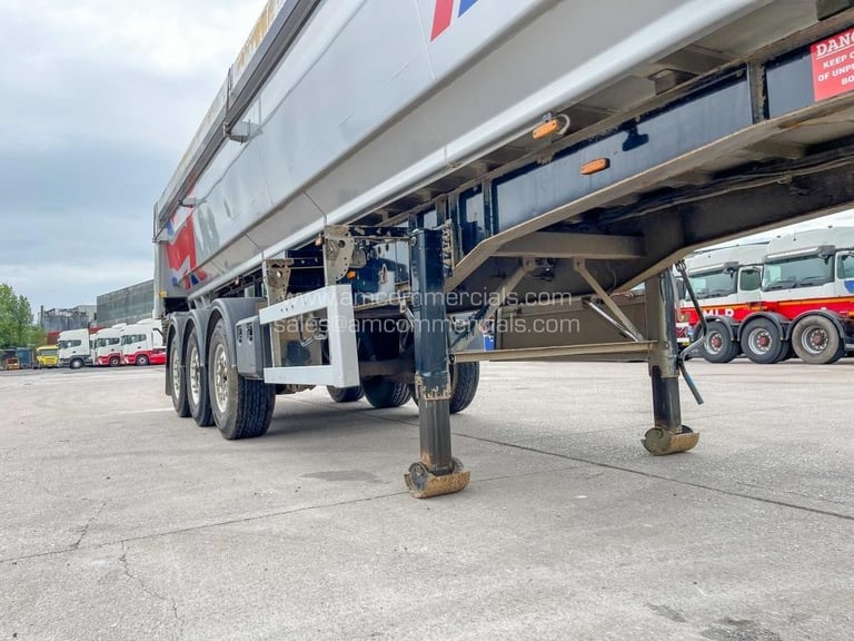 WILCOX BULK TIPPING TRAILER 