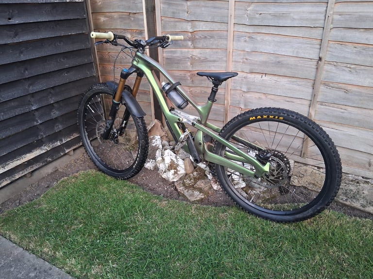 cannondale jekyll size small(RRP£6750 WITHOUT UPGRADES)