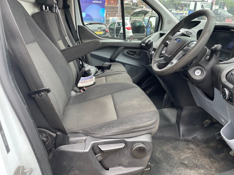 2015 Ford Transit Custom 2.2 TDCi 100ps Low Roof Van PANEL VAN Diesel Manual