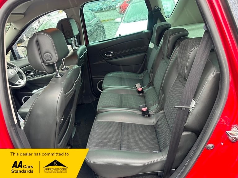 2012 Renault Scenic DYNAMIQUE TOMTOM DCI MPV Diesel Manual
