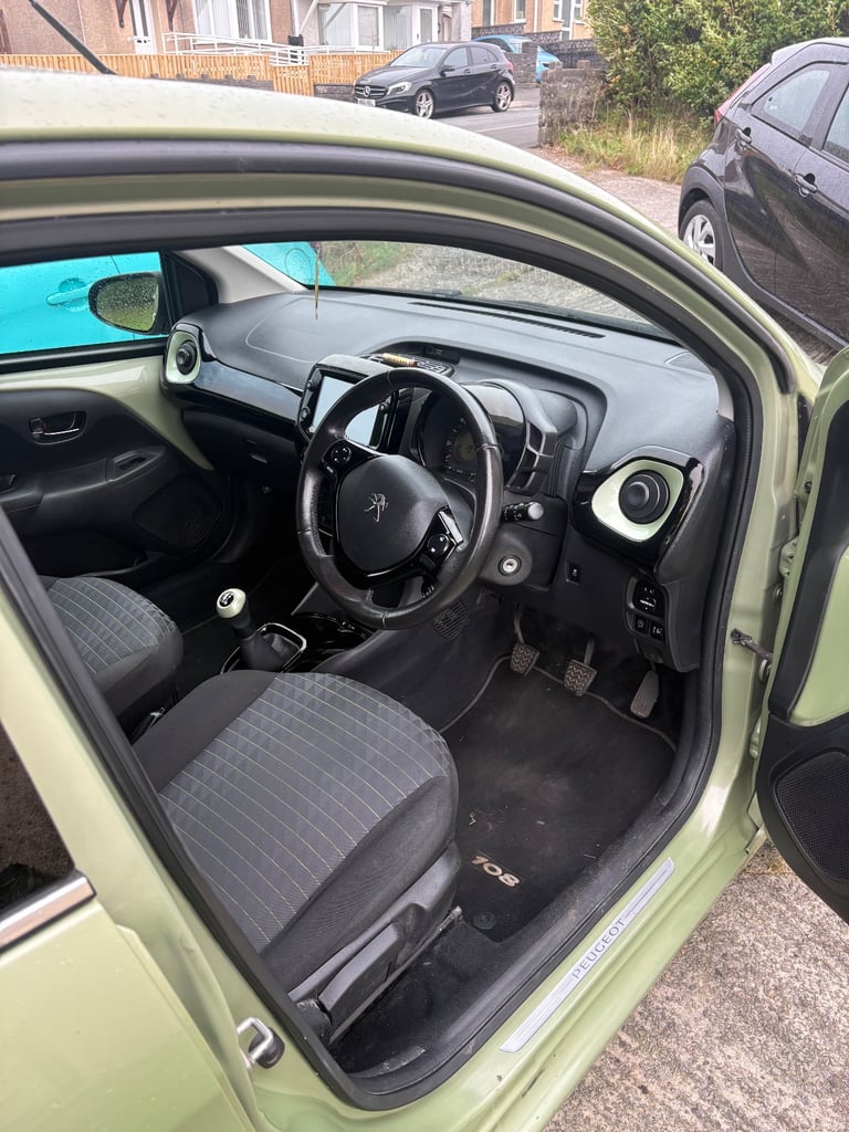 Peugeot, 108, Hatchback, 2021, Manual, 998 (cc), 5 doors