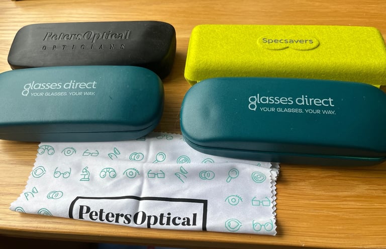 image for 4 glasses cases & cleaning cloth. £2 for all 