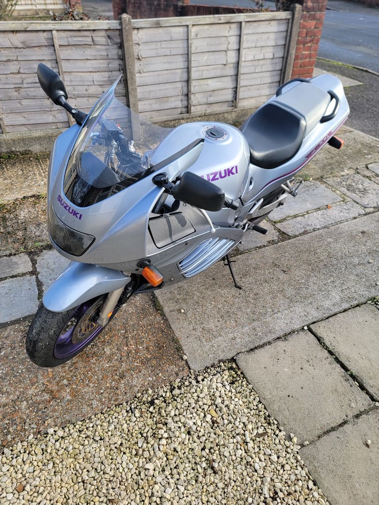 Suzuki RF600r, nice condition, fresh MOT