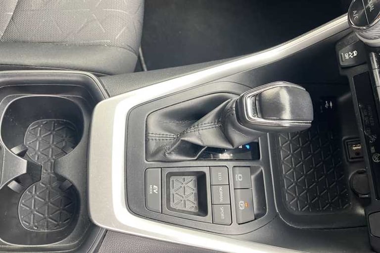 2019 Toyota RAV4 2.5 VVT-h Design SUV 5dr Petrol Hybrid CVT Euro 6 (s/s) (218 ps) SUV Hybrid Auto...