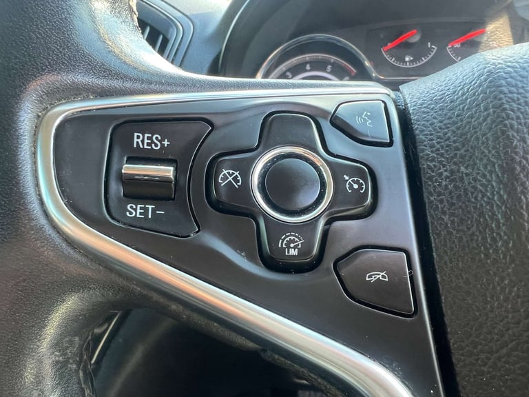 2014 Vauxhall Insignia 2.0 Insignia Tech Line CDTi ecoFLEX S/S 5dr Estate Diesel Manual