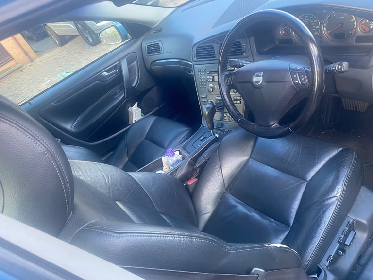 Volvo, S60, Saloon, 2004, Semi-Auto, 2401 (cc), 4 doors