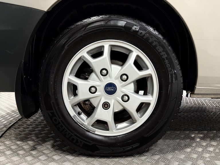2015 Wellhouse Transit Custom DIESEL Manual