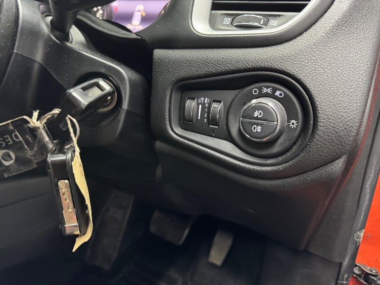 2016 Jeep Renegade 1.4T MultiAirII Limited DDCT Euro 6 (s/s) 5dr ESTATE Petrol Automatic