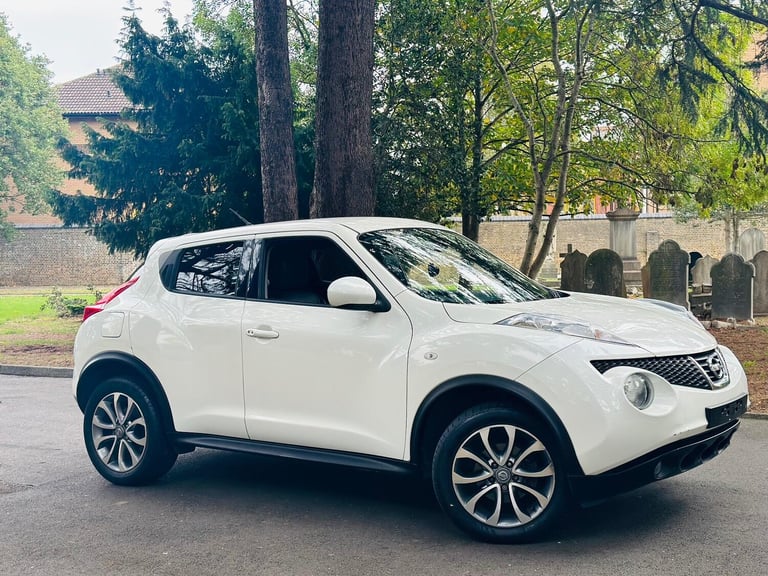 2013 Nissan Juke 1.6 Tekna CVT Euro 5 5dr HATCHBACK Petrol Automatic
