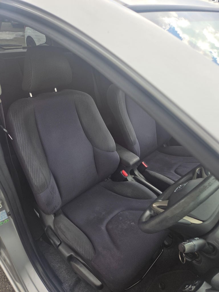 2025 Honda Fit HYBRID ELECTRIC Manual