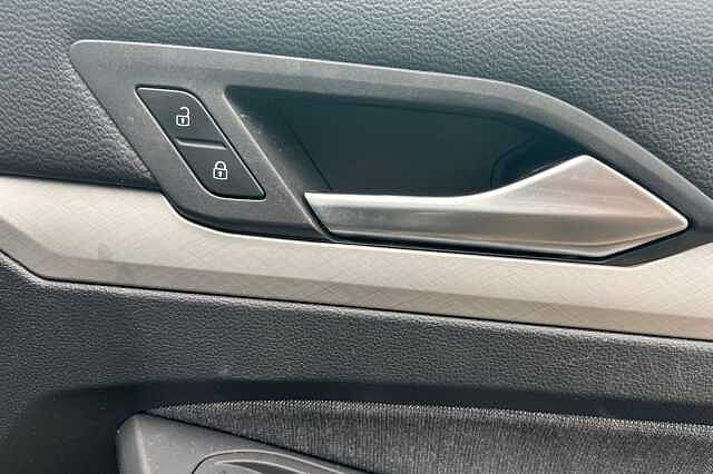 2022 Volkswagen Golf 1.5 TSI Life 5dr + 17' VENTURA + REAR TINTS Hatchback Hybrid Manual