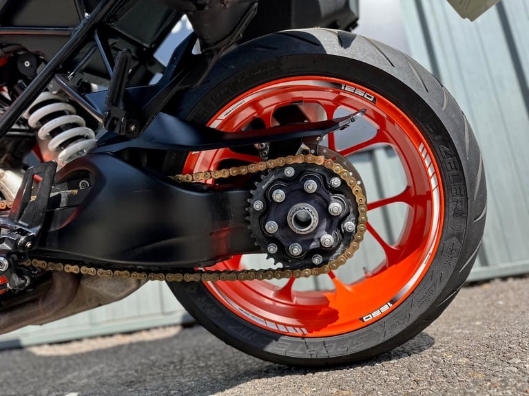 STUNNING ONE OWNER 2019/19 KTM 1290 SUPERDUKE GT MOTORCYCLE