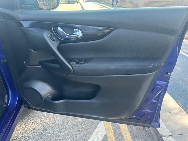 2016 Nissan Qashqai 1.2 DIG-T N-Connecta 2WD Euro 6 (s/s) 5dr HATCHBACK Petrol Manual