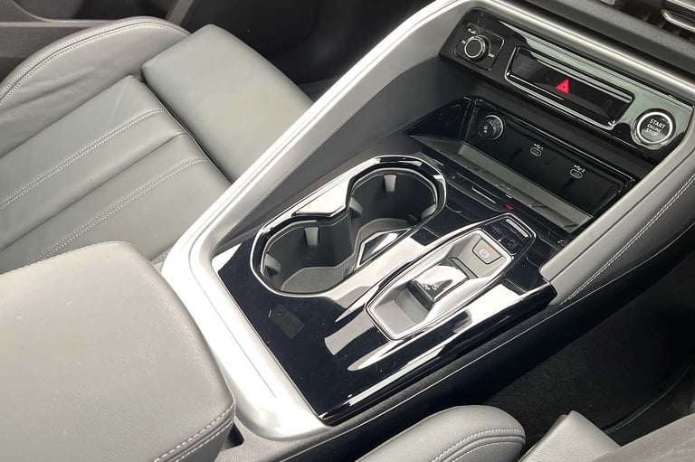 2025 Audi Q5 2.0 TDI Quattro S Line 5dr S Tronic ESTATE DIESEL Automatic