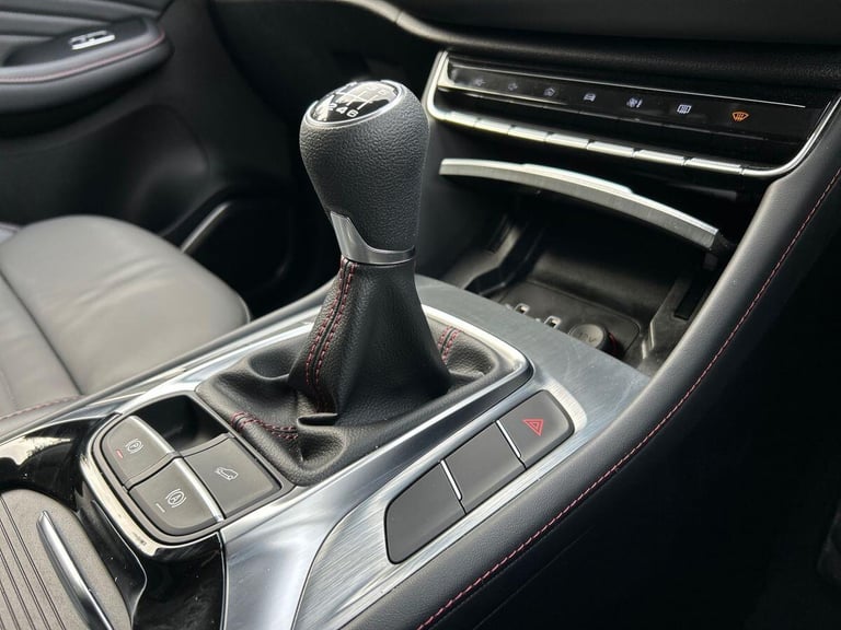 2024 MG MG HS 1.5 T-GDI Trophy SUV 5dr Petrol Manual Euro 6 (s/s) (162 ps) SUV PETROL Manual