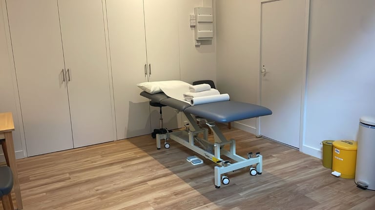 Treatment Rooms to rent from £15/hr – Light Centre Belgravia (Victoria Station)