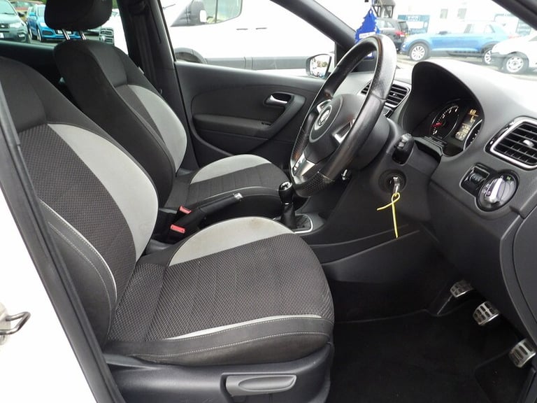 2014 Volkswagen Polo TSI R-Line Hatchback Petrol Manual