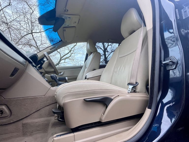 2011 Volvo XC90 2.4 D5 SE SUV 5dr Diesel Geartronic AWD (219 g/km  200 bhp)