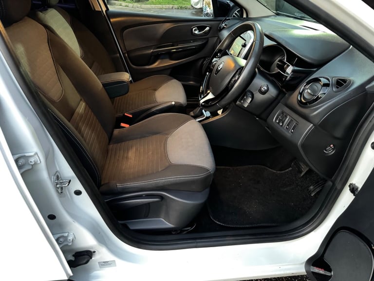 2015 Renault Clio 1.5 dCi Dynamique S Nav Auto Euro 6 5dr HATCHBACK Diesel Automatic