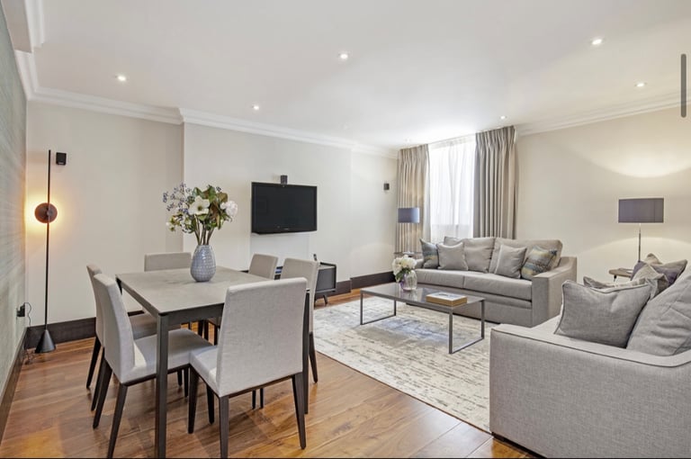 South Kensington - SW7 Three Bedroom Apartment Short Term Let £3430 per week 