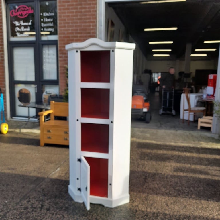 Painted corner cabinet 77cm x 50cm x 178cm, Ref:19609