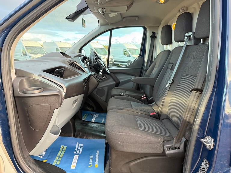 2013 Ford Transit Custom 2.2 TDCi 330 Trend Panel Van 5dr Diesel Manual L2 H1 (197 g/km, 123 bhp)...
