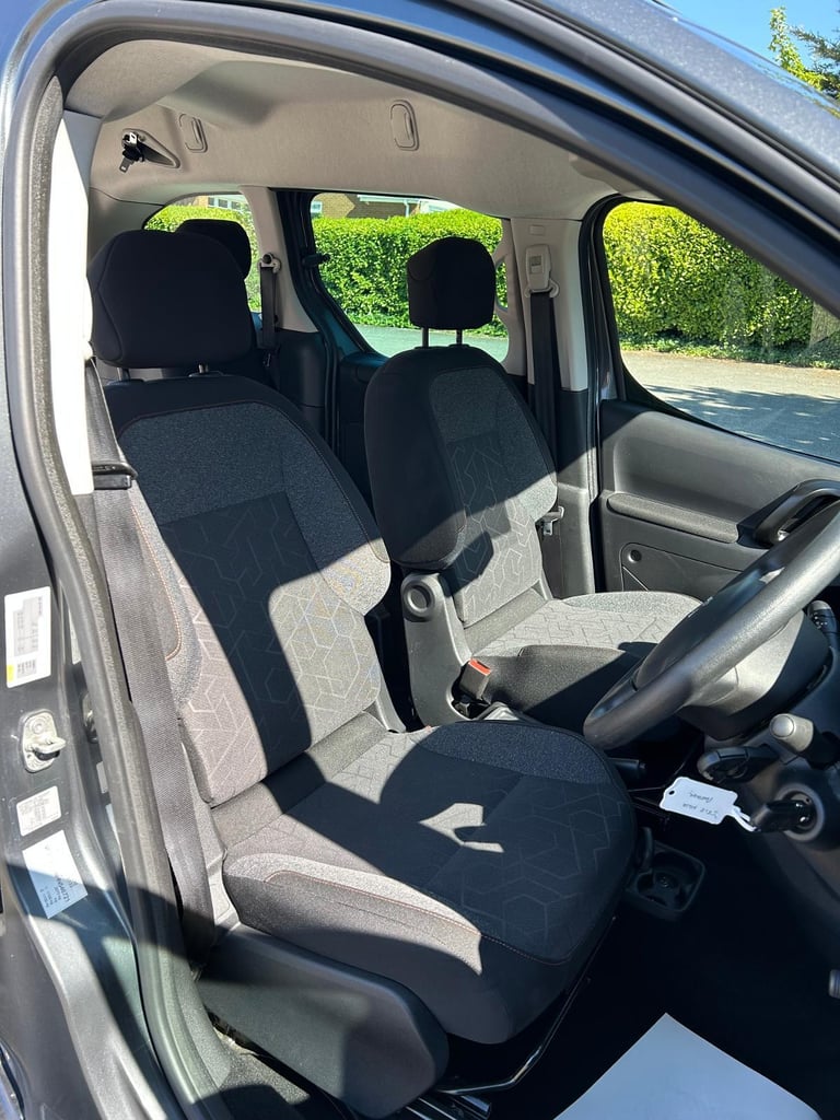 Peugeot Partner 1.6 HDi WAV Wheelchair Accessible Vehicle Disability Car