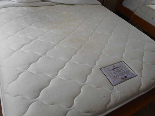 KING SIZE MATTRESS, 150 X 200 CM (USED) in Cambridge