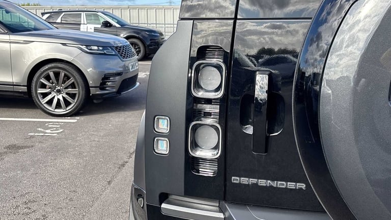 2021 Land Rover Defender 5.0 P525 V8 Carpathian Edition 90 3dr Auto ESTATE PETROL Automatic