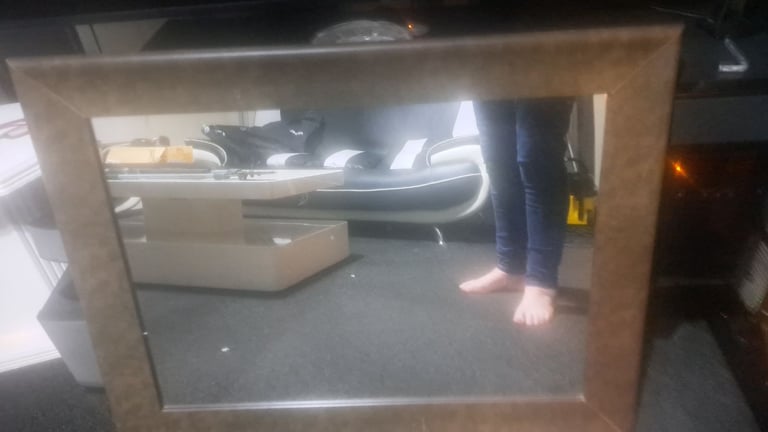 Large mirror 