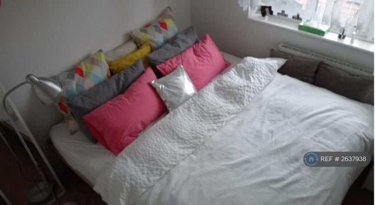 image for 1 bedroom in Crampton House, London, SW8 (#2637938)