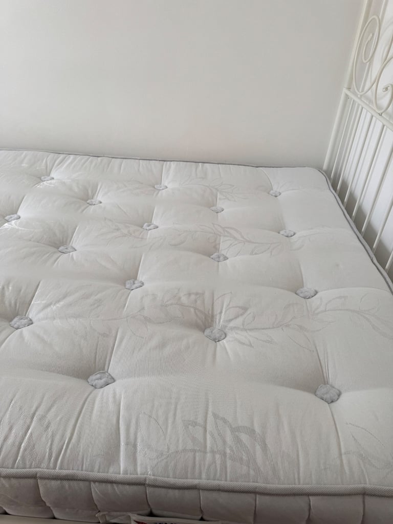 Dreams Mattress, Double, Firm