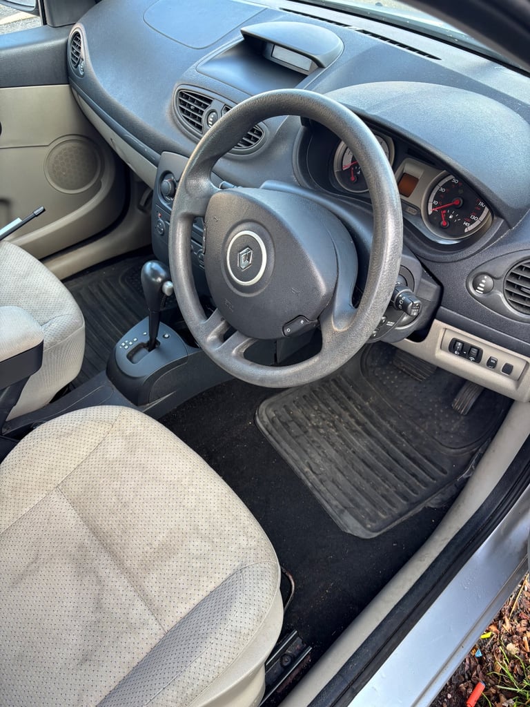 Renault, CLIO, Hatchback, 2006, Other, 1598 (cc), 3 doors