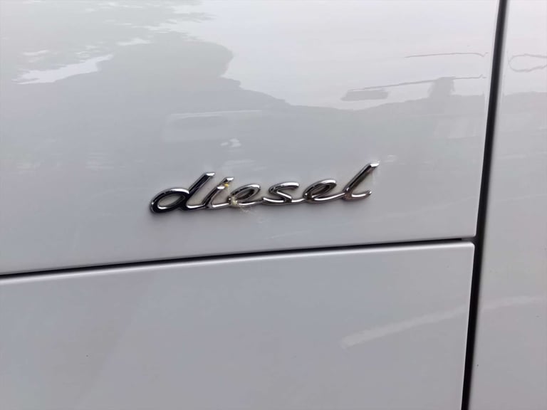 2015 Porsche Macan 3.0 Macan S D Semi-Auto 4WD 5dr SUV Diesel Automatic