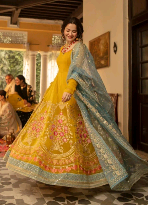 Designer Pakistani Outfit Ali Xeeshan