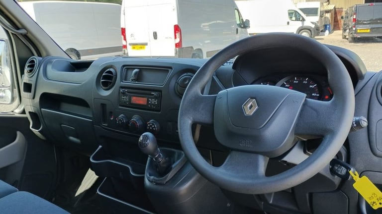 2018 Renault Master 17 SEAT MINIBUS LWB MEDIUM ROOF LM35 145 PS With 6 speed Gearbox, Auto Ligh M...