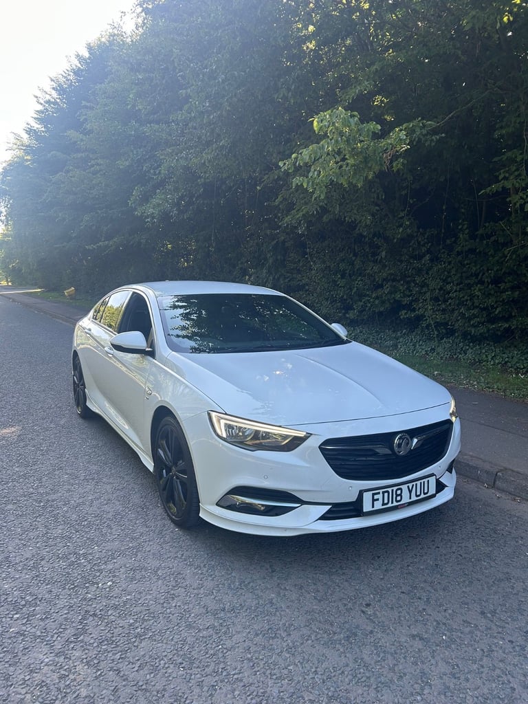 image for Vauxhall, INSIGNIA, Hatchback, 2018, Manual, 1956 (cc), 5 doors