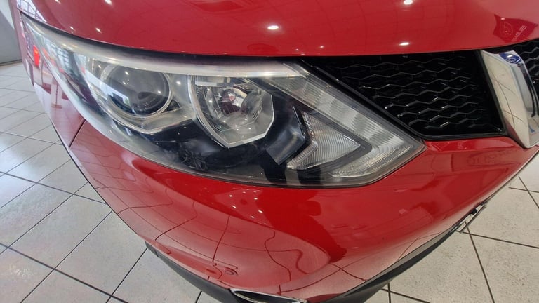 2016 Nissan Qashqai 1.5 dCi N-Connecta 2WD Euro 6 (s/s) 5dr HATCHBACK Diesel Manual