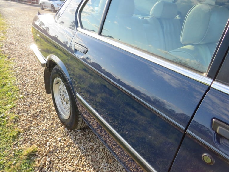 1987 BMW 5 Series 525E LUX 4 DOOR AUTO SALOON Petrol Automatic