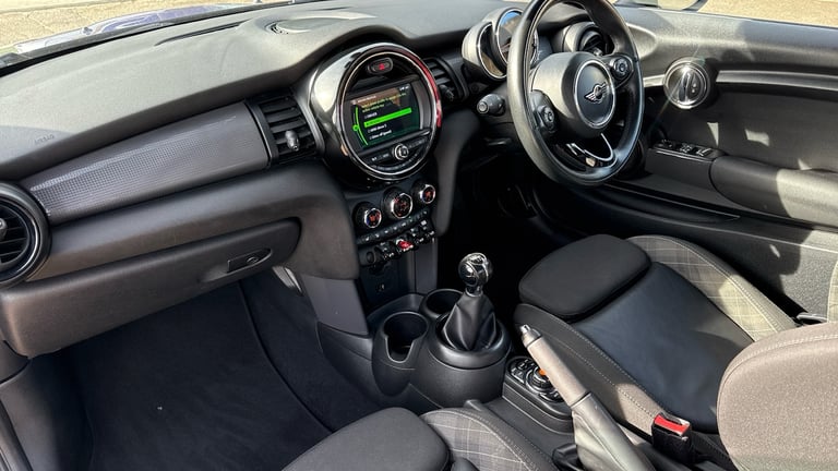 2018 Mini Convertible 1.5 Cooper II 2dr Manual with Chili Pack  Dual Cli