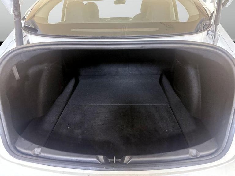 2021 Tesla Model 3 (Dual Motor) Long Range Auto 4WDE 4dr Automatic Saloon Electric Automatic