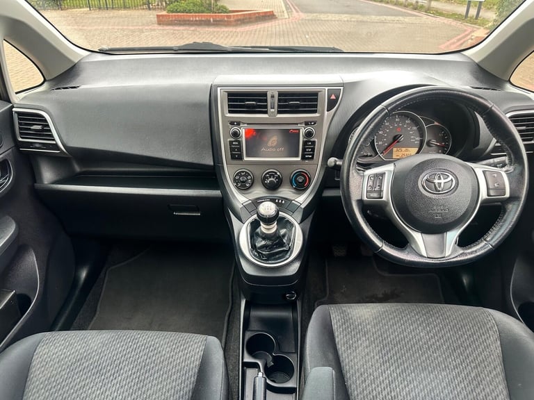 2011 Toyota Verso 1.33 Dual VVT-i T Spirit Euro 5 5dr MPV Petrol Manual