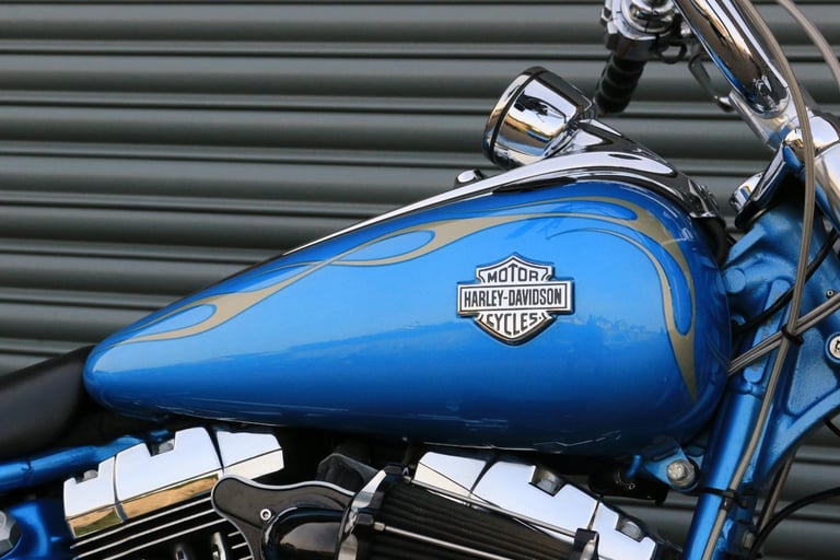 Harley-Davidson FXCWC SOFTAIL ROCKER C 2011 1584cc