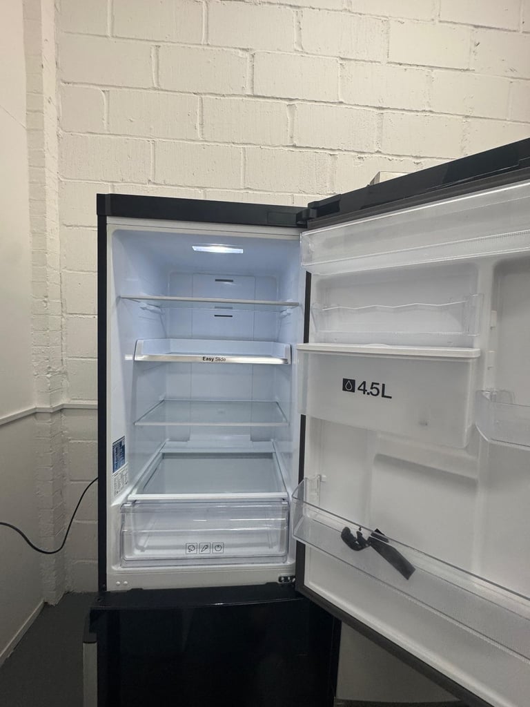 Samsung 70/30 Fridge Freezer with Chilled Water Dispenser – Free Delivery Within 24hr