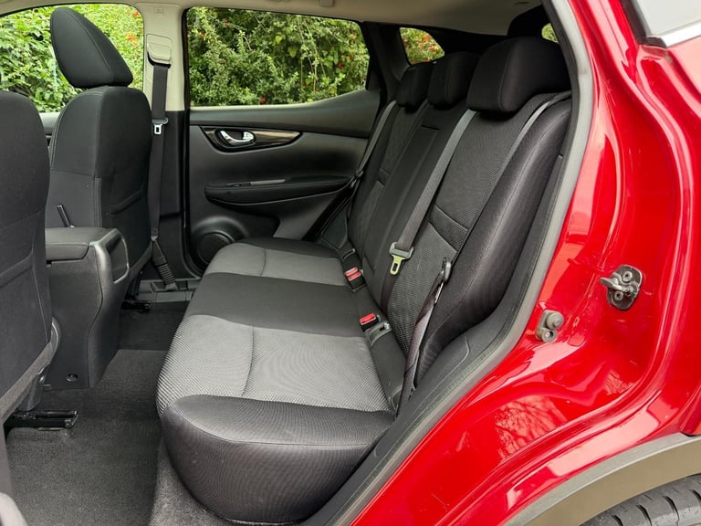 Nissan Qashqai 1.5 dCi N-Connecta Euro 6 5dr DIESEL MANUAL 2017/17