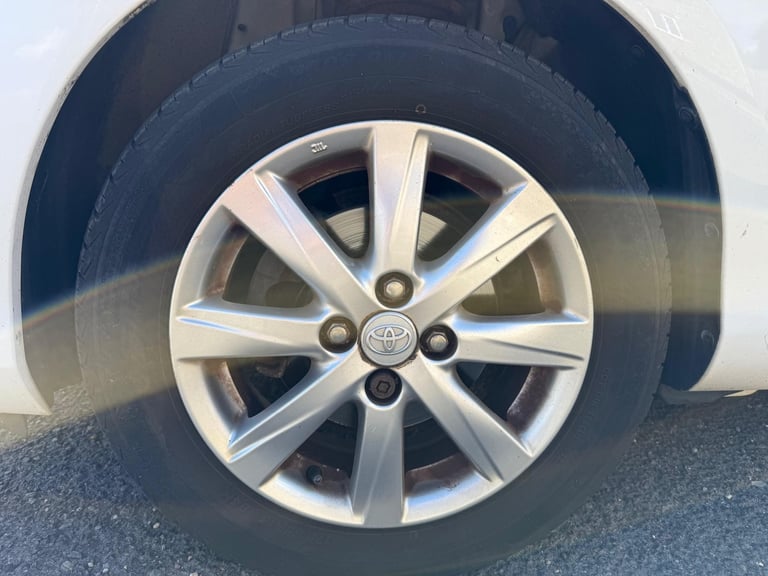 2013 Toyota Yaris 1.3VVT-I TR 5dr Hatchback Petrol Manual