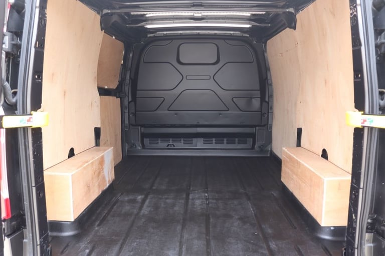 2023 Ford Transit Custom 2.0 300 EcoBlue Limited Panel Van 5dr Diesel Manual L1 H1 Euro 6 (s/s) (...