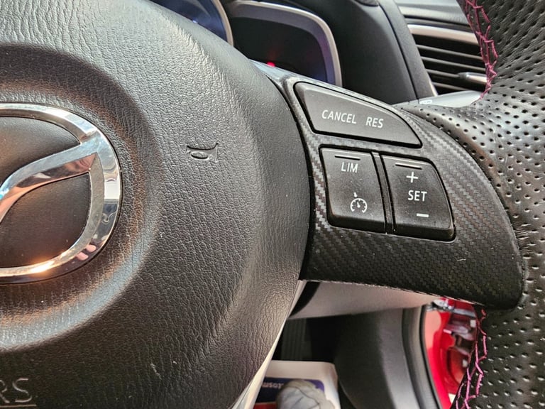 2015 Mazda Mazda3 2.0 SE-L Nav 5dr HATCHBACK Petrol Manual