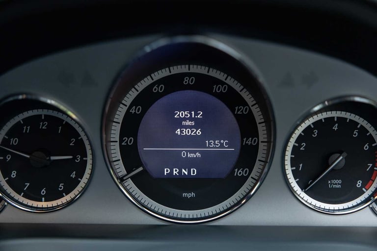 2010 Mercedes-Benz E Class E500 Sport 2dr Tip Auto COUPE Petrol Automatic