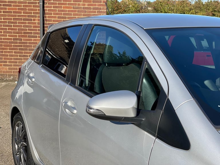 TOYOTA YARIS 1.3 Dual VVT-i Trend 2012